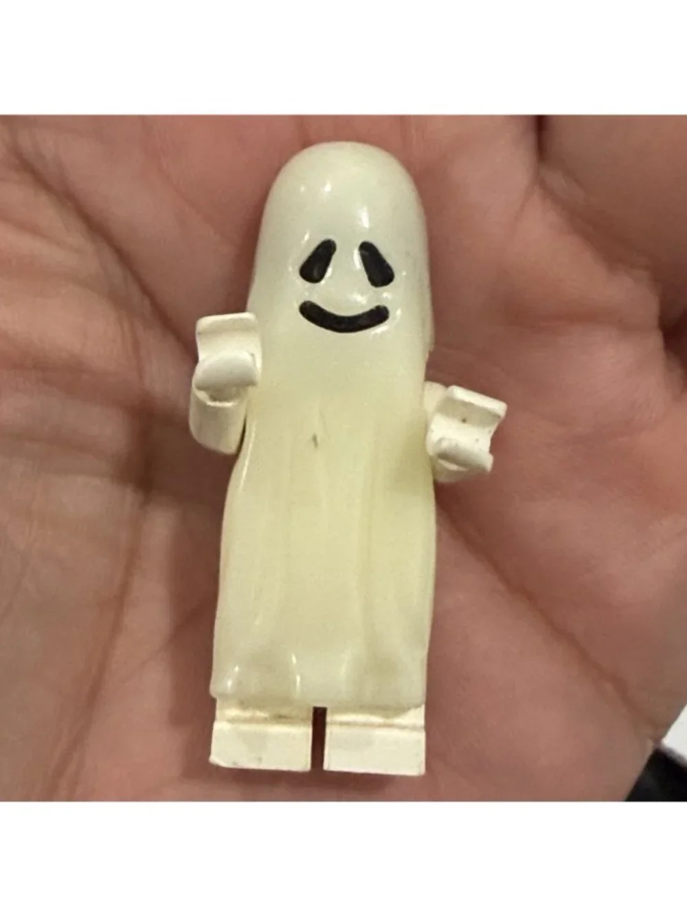 LEGO Minifigure Ghost Castle Gen002, Vintage Glow-in-the-Dark, Complete w/ Body
